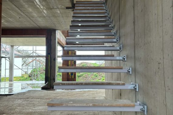 f05a3887-d044-452b-a4f4-c91ddb4b95bf